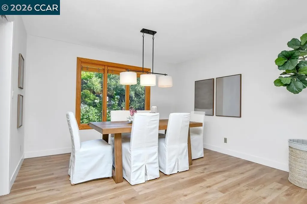 916 Calle Verde Martinez CA 94553