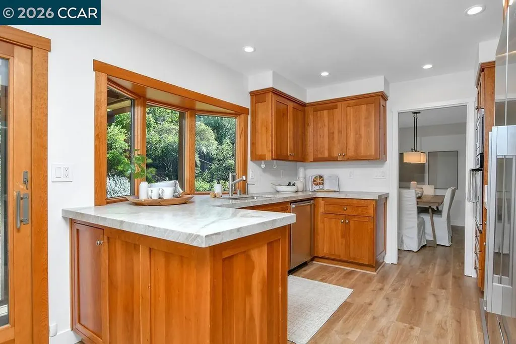 916 Calle Verde Martinez CA 94553