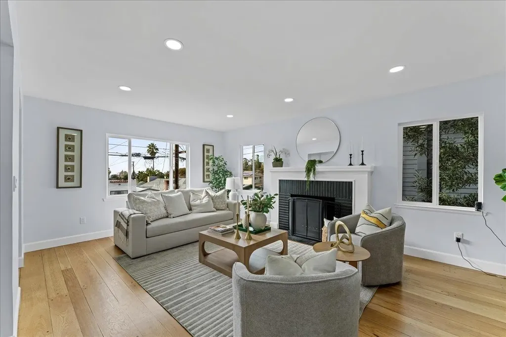 6032 Mauritania Avenue Oakland CA 94605