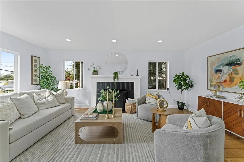 6032 Mauritania Avenue Oakland CA 94605