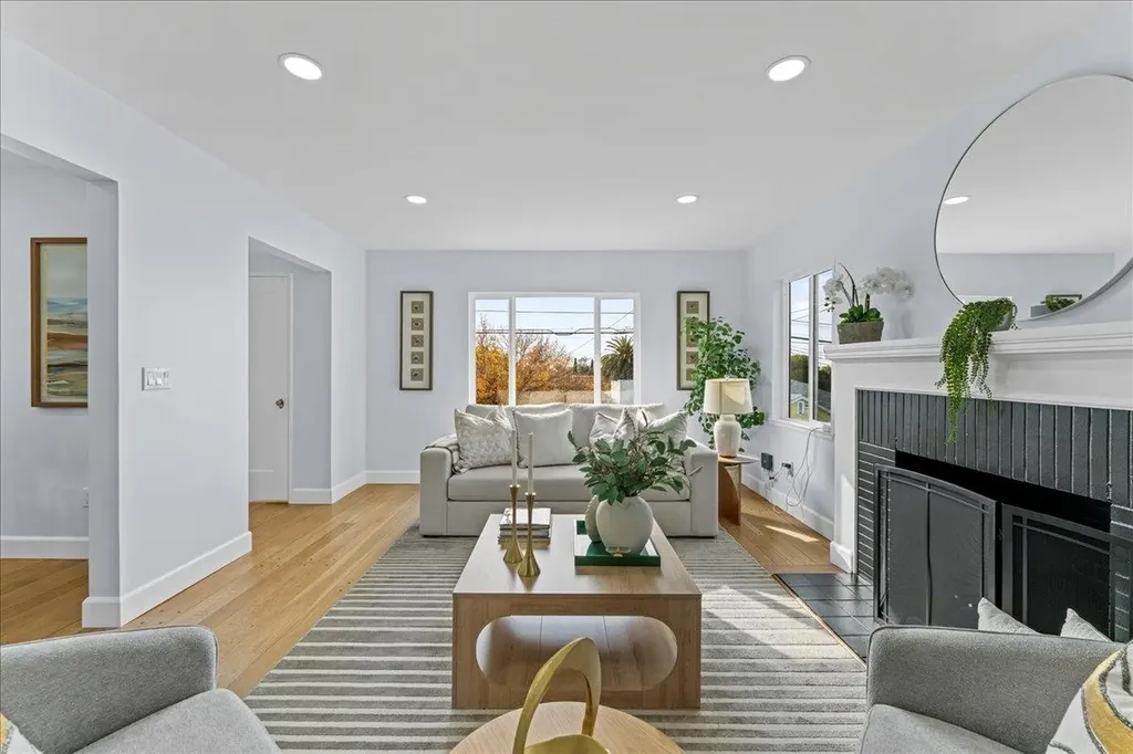 6032 Mauritania Avenue Oakland CA 94605