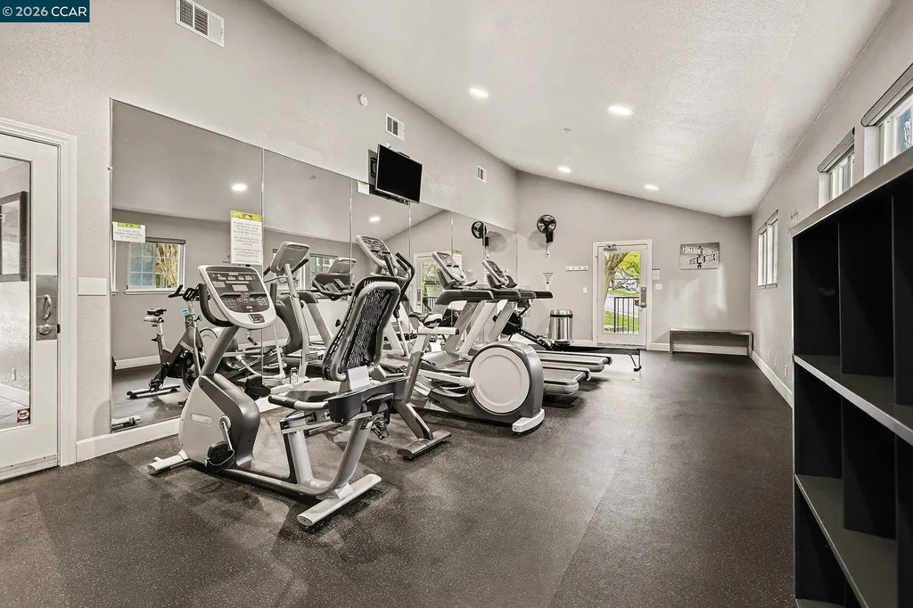 485 Canyon Oaks Drive Oakland CA 94605