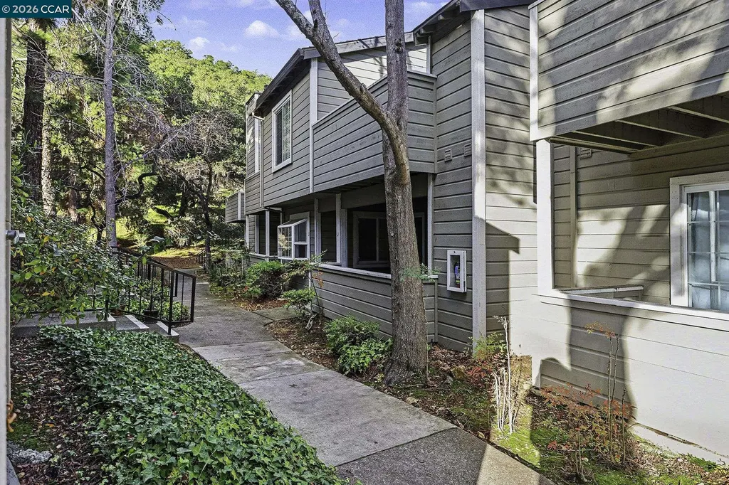 485 Canyon Oaks Drive Oakland CA 94605