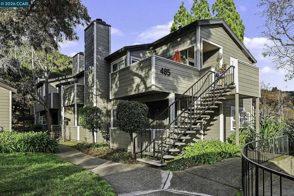 485 Canyon Oaks Drive Oakland CA 94605