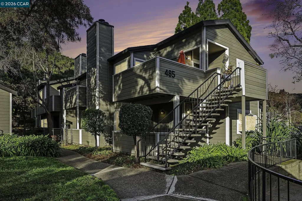 485 Canyon Oaks Drive Oakland CA 94605