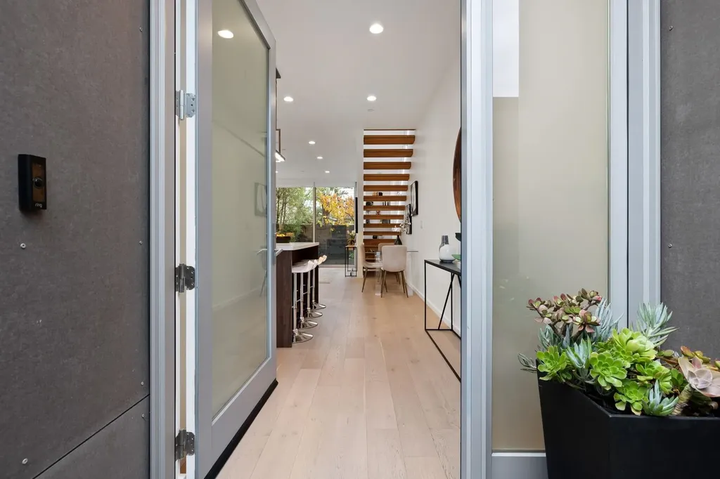1034 Grayson Street Berkeley CA 94710