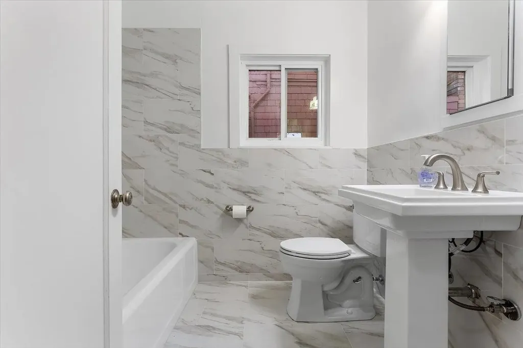 2702 Dana Street Berkeley CA 94705