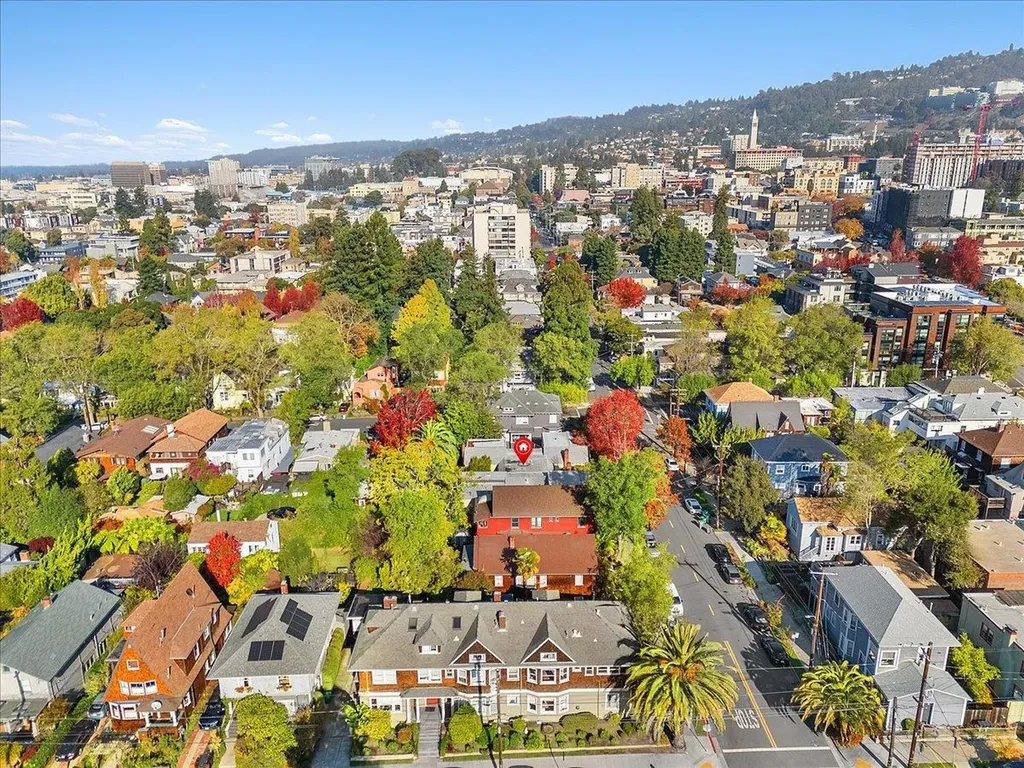 2702 Dana Street Berkeley CA 94705