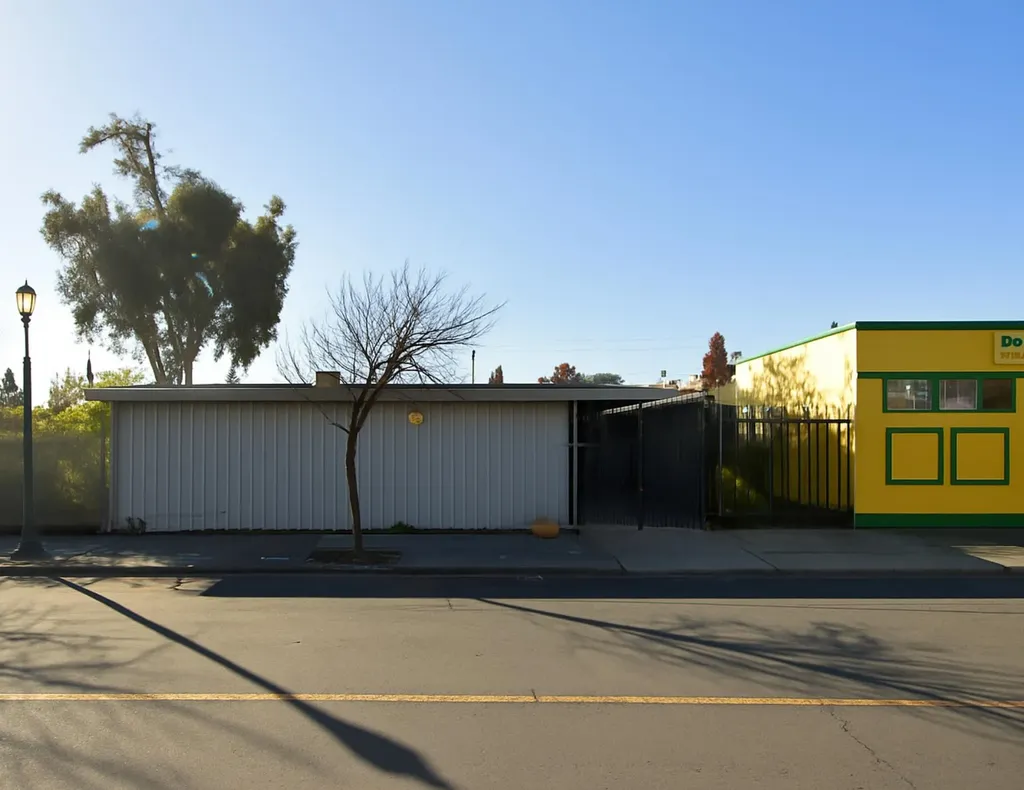 10329 Macarthur Boulevard Oakland CA 94605