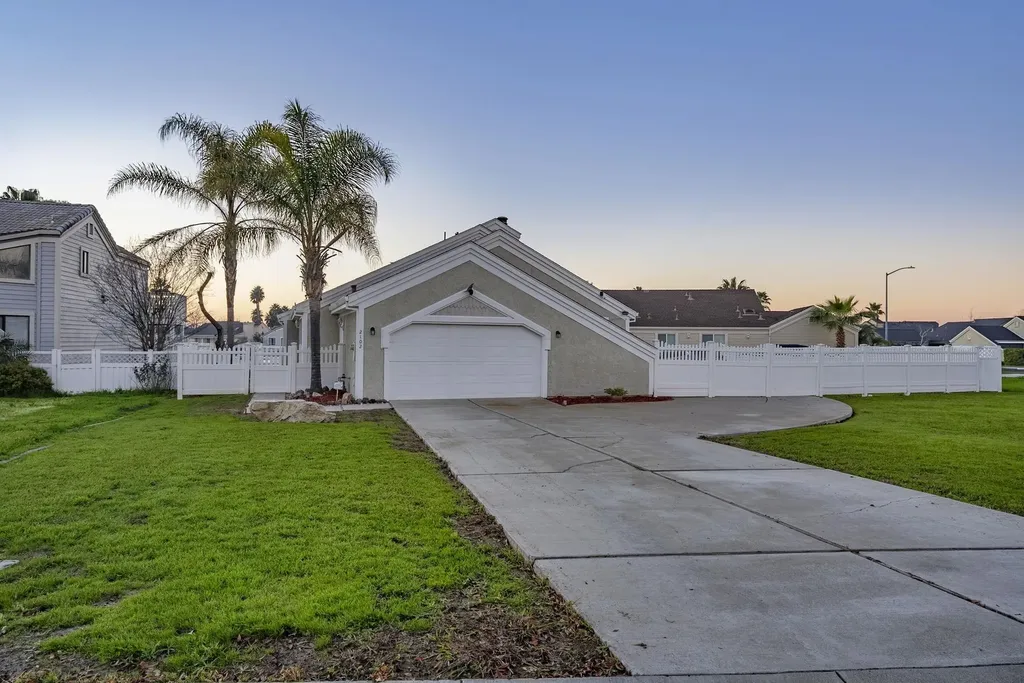 2102 Portside Court Discovery Bay CA 94509