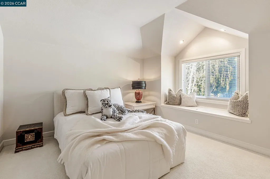 4 Julianna Court Moraga CA 94556