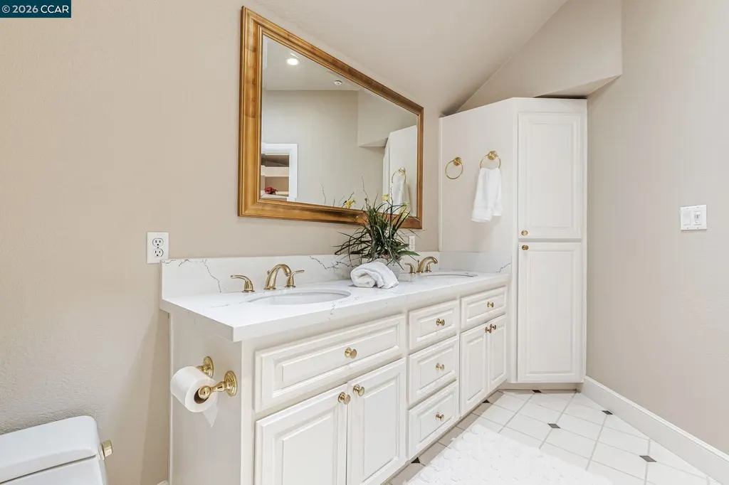 4 Julianna Court Moraga CA 94556