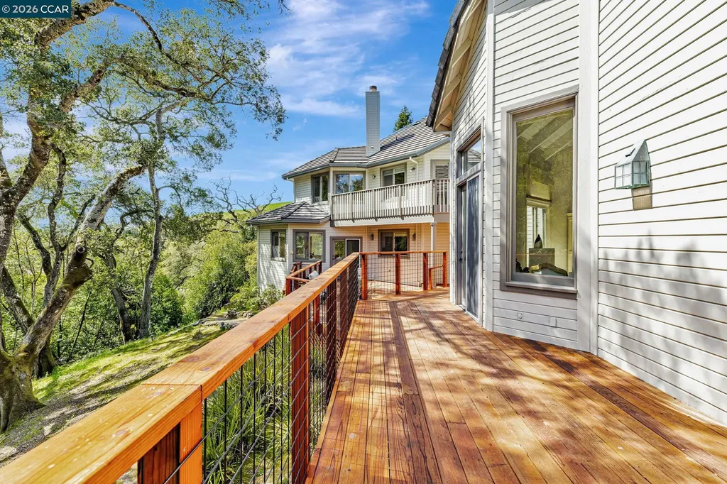 4 Julianna Court Moraga CA 94556