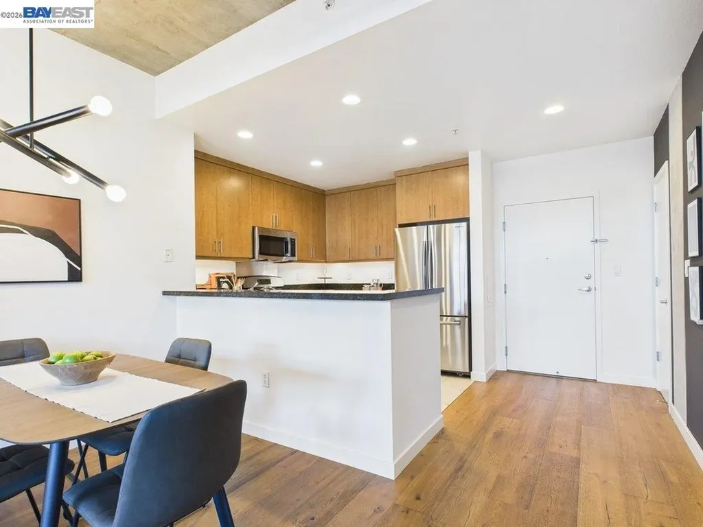 288 3rd Street Oakland CA 94607