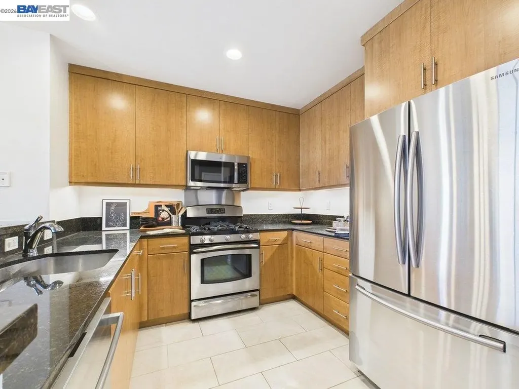 288 3rd Street Oakland CA 94607