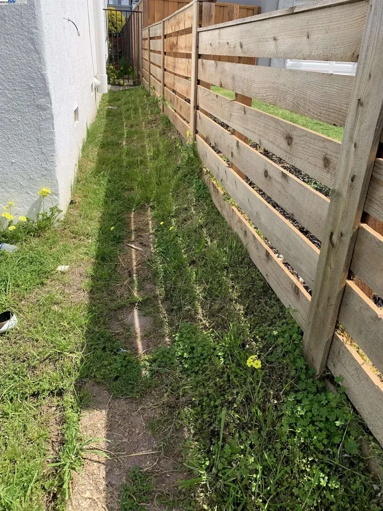 9380 Thermal Street Oakland CA 94605