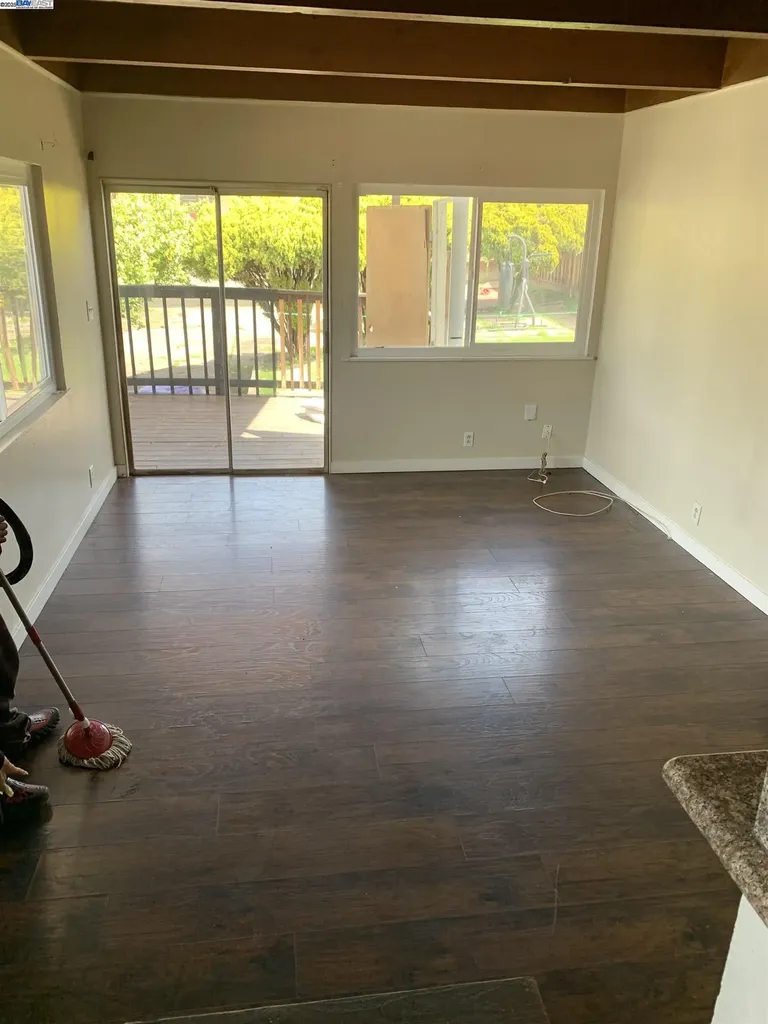 9380 Thermal Street Oakland CA 94605