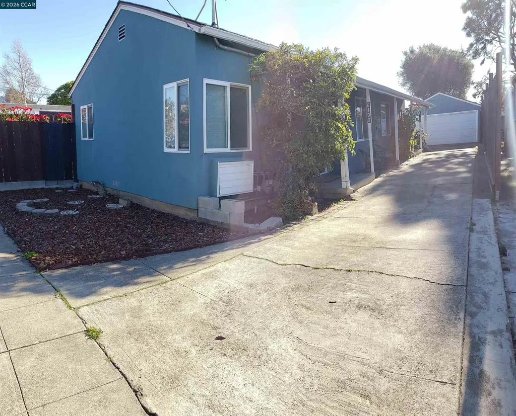 6130 Van Fleet Avenue Richmond CA 94804