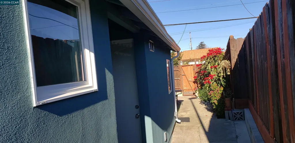 6130 Van Fleet Avenue Richmond CA 94804