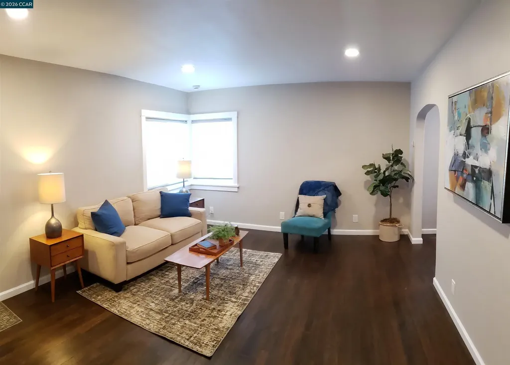 6130 Van Fleet Avenue Richmond CA 94804