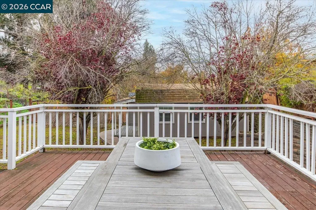 15 Aspen Court El Sobrante CA 94803