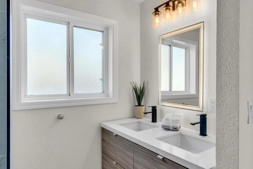 3000 56th Avenue Oakland CA 94605