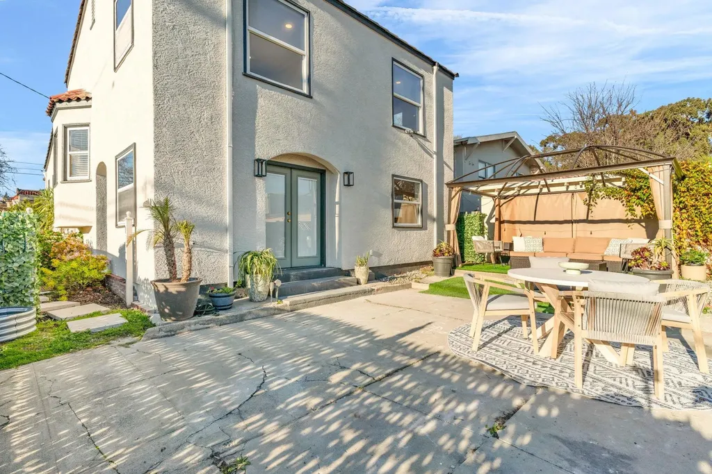 3000 56th Avenue Oakland CA 94605