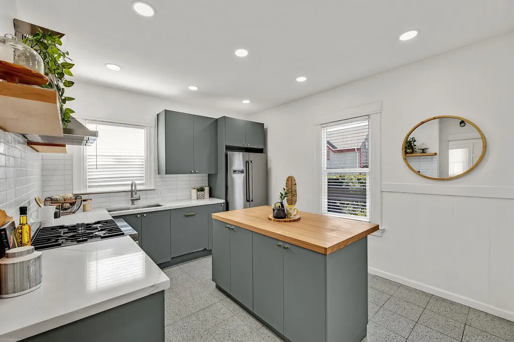 1919 48th Avenue Oakland CA 94601