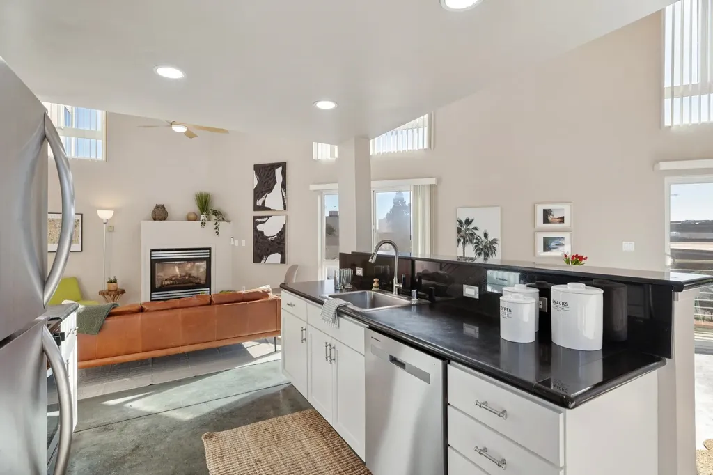 675 8th Street Oakland CA 94607