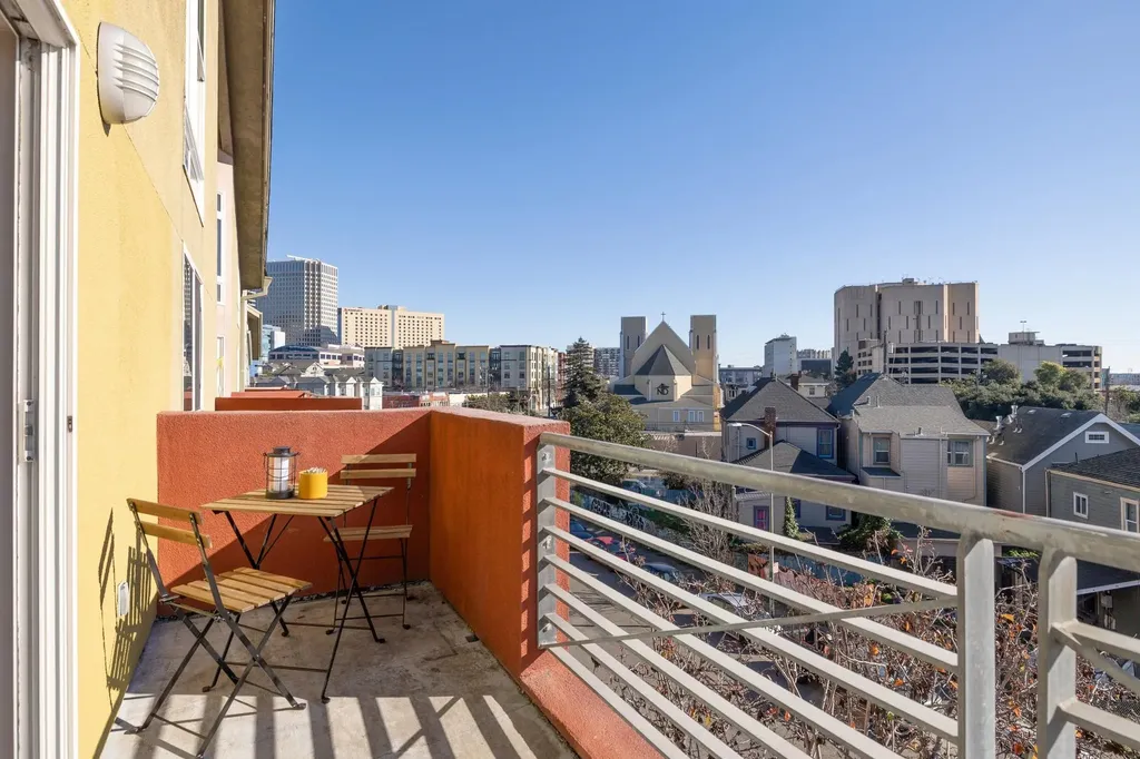 675 8th Street Oakland CA 94607