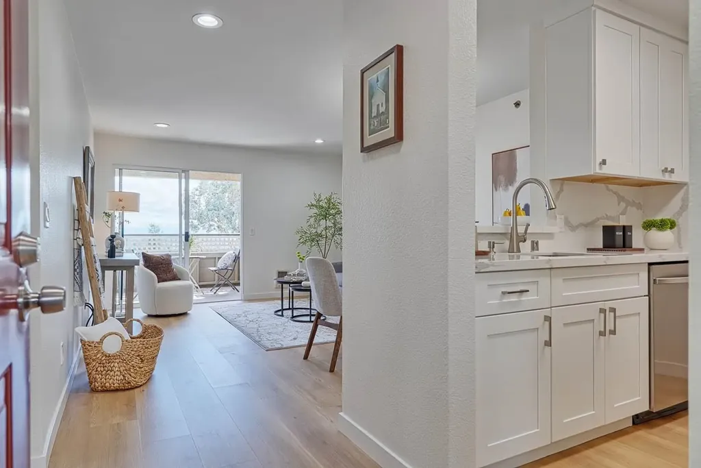 685 Dartmore Lane Hayward CA 94544