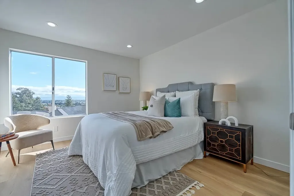 685 Dartmore Lane Hayward CA 94544