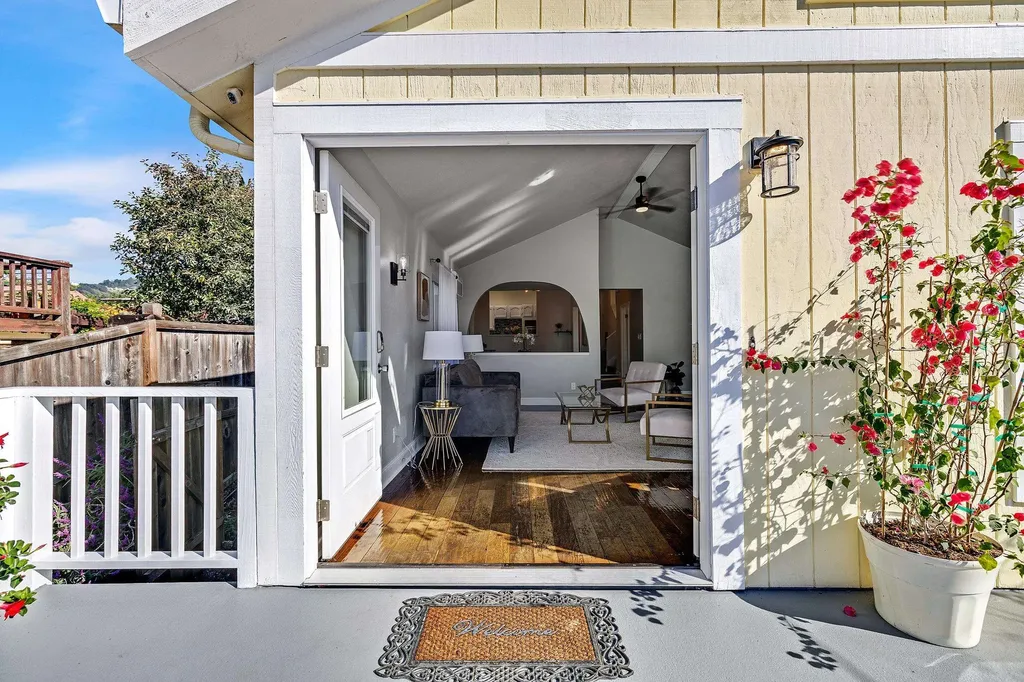 7554 Sunkist Drive Oakland CA 94605