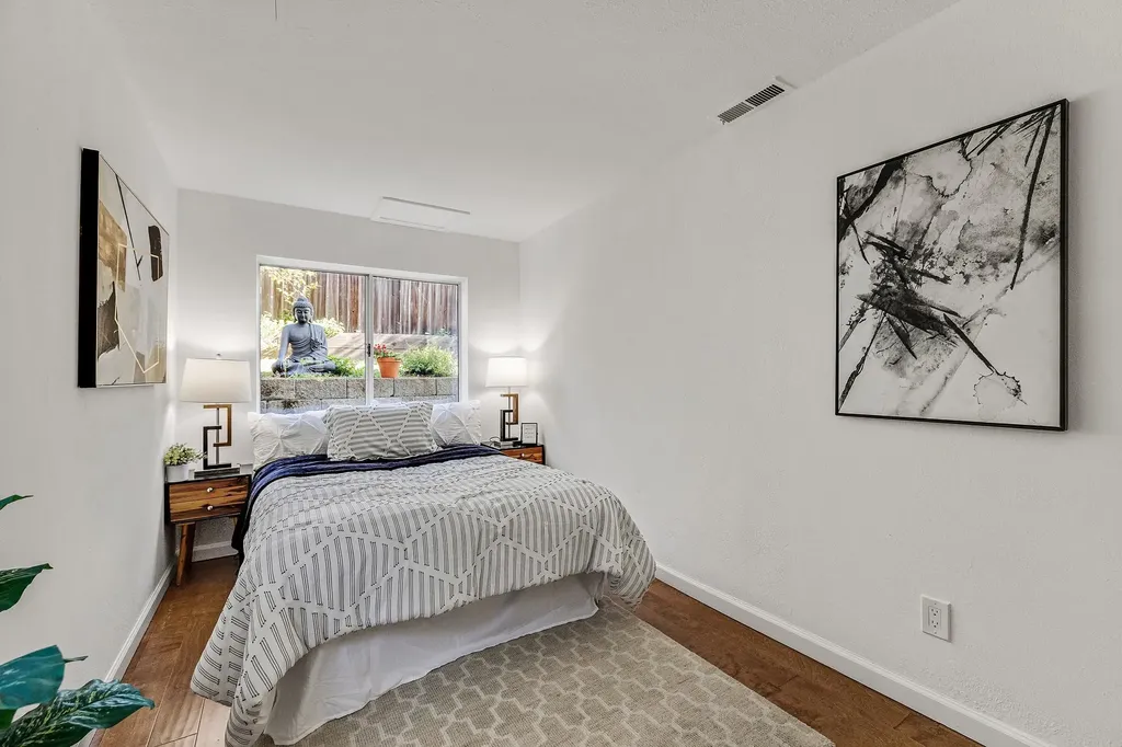 7554 Sunkist Drive Oakland CA 94605