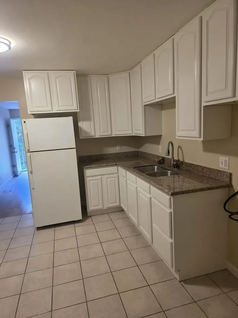 9716 Mountain Boulevard Oakland CA 94605