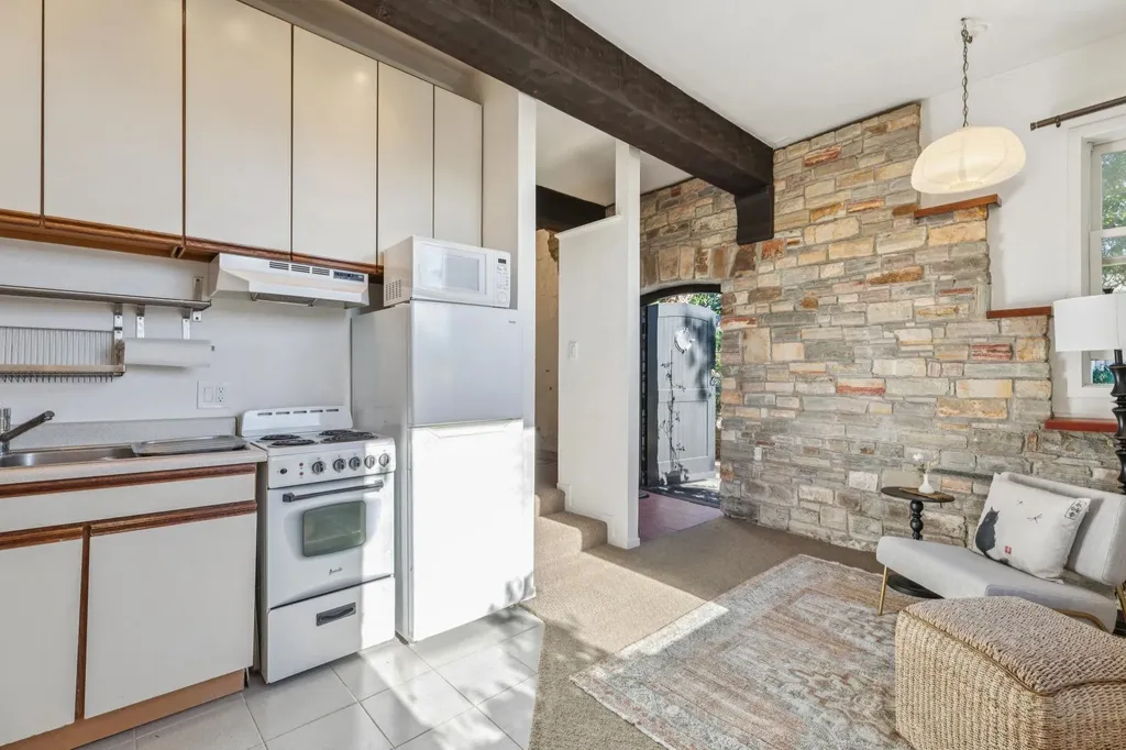 28 Marina Court Drive San Rafael CA 94901