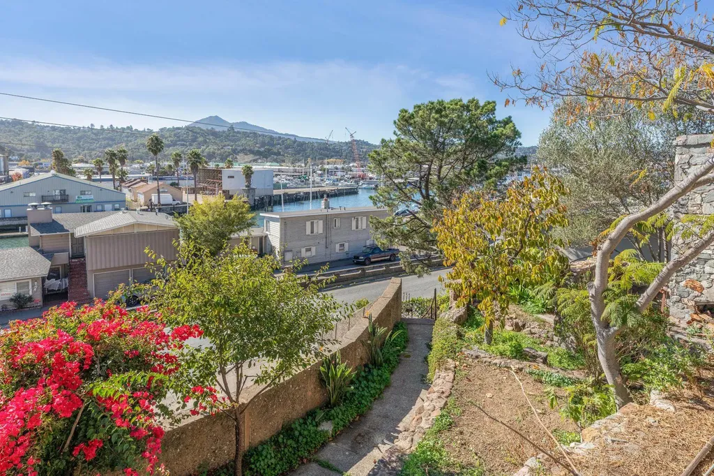 28 Marina Court Drive San Rafael CA 94901