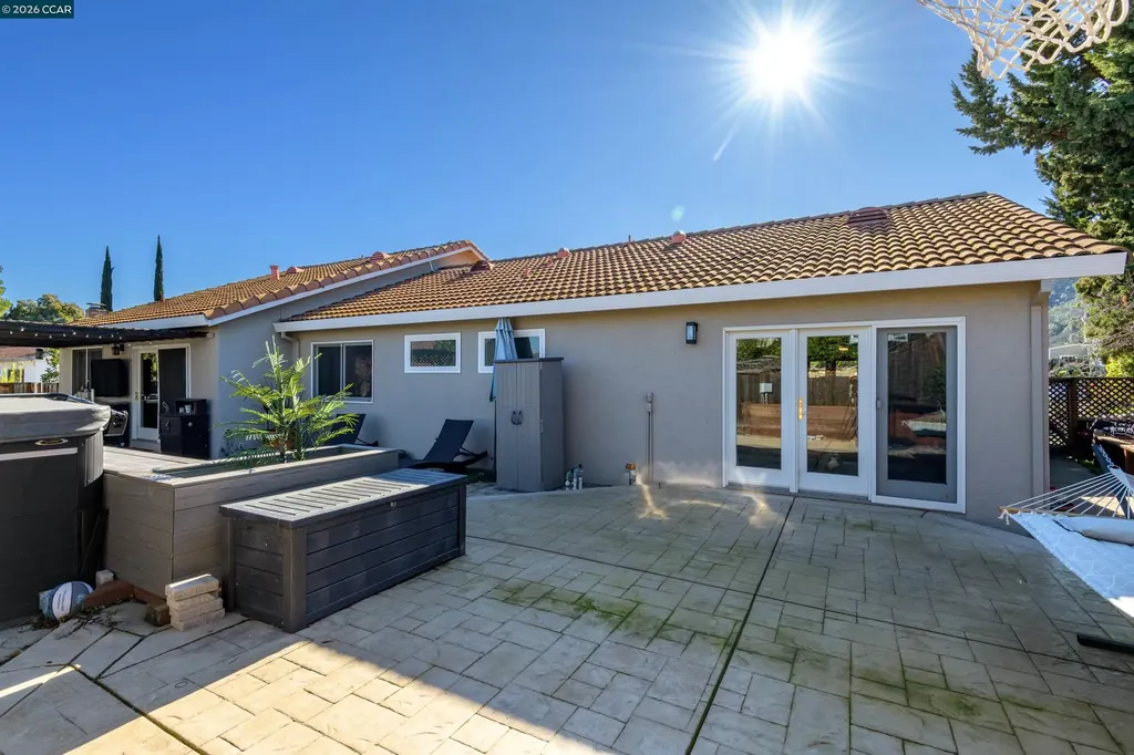 305 Mountaire Parkway Clayton CA 94517