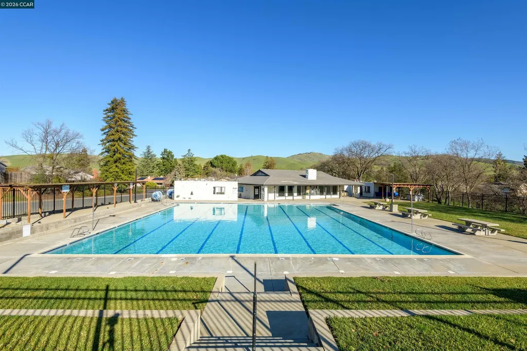 305 Mountaire Parkway Clayton CA 94517