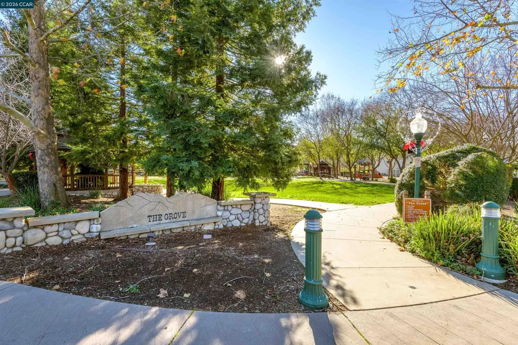 305 Mountaire Parkway Clayton CA 94517