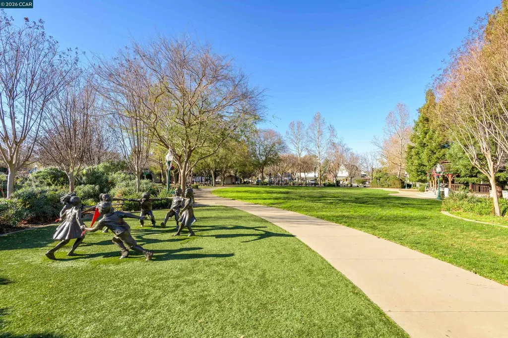 305 Mountaire Parkway Clayton CA 94517