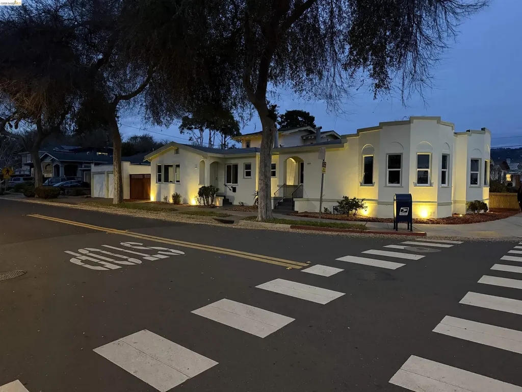 2717 Mabel Street Berkeley CA 94702