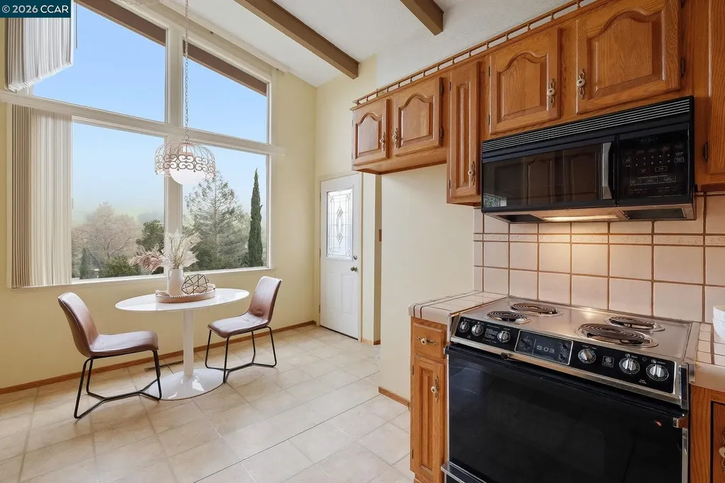 95 Mackie Drive Martinez CA 94553