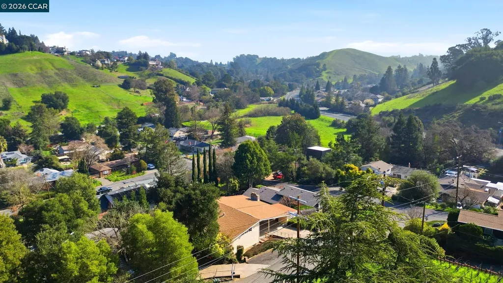 95 Mackie Drive Martinez CA 94553