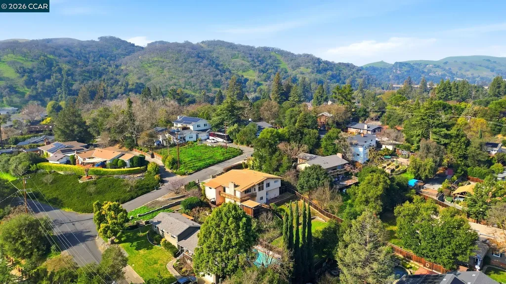 95 Mackie Drive Martinez CA 94553