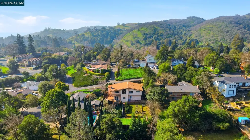 95 Mackie Drive Martinez CA 94553