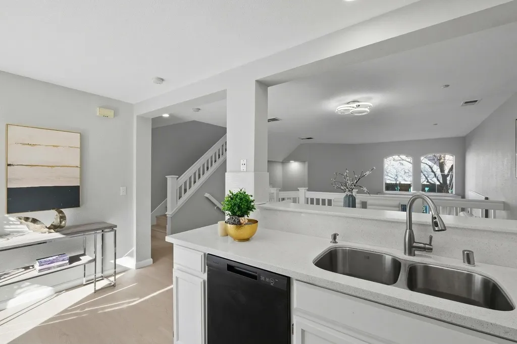 38860 Garibaldi Common Fremont CA 94536