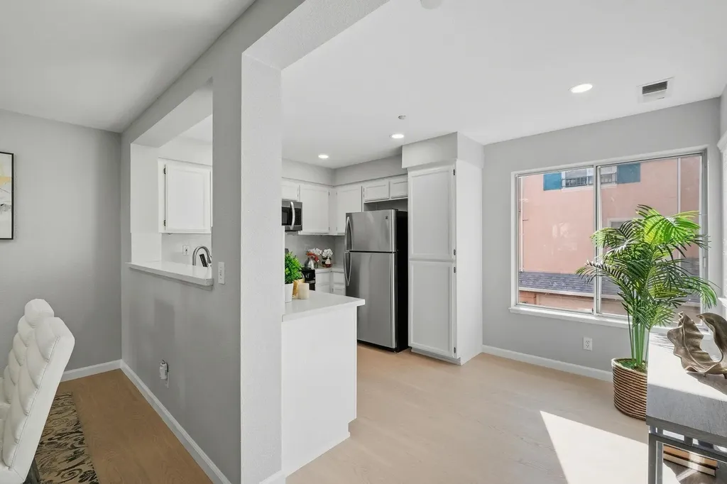 38860 Garibaldi Common Fremont CA 94536