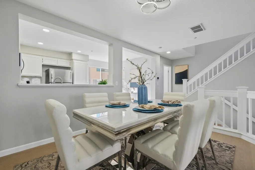 38860 Garibaldi Common Fremont CA 94536