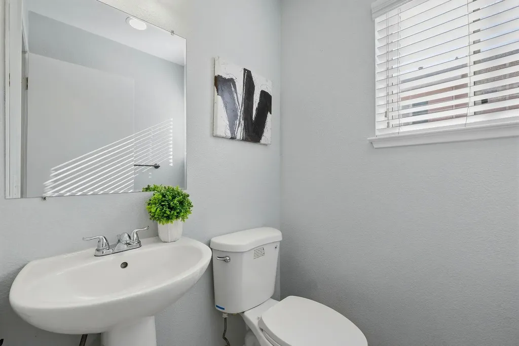 38860 Garibaldi Common Fremont CA 94536